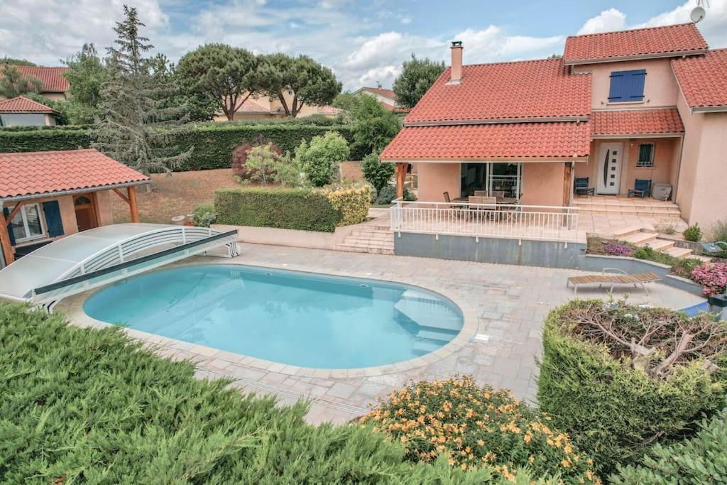 Magnifique Maison A Lentilly - Piscine ภายนอก รูปภาพ